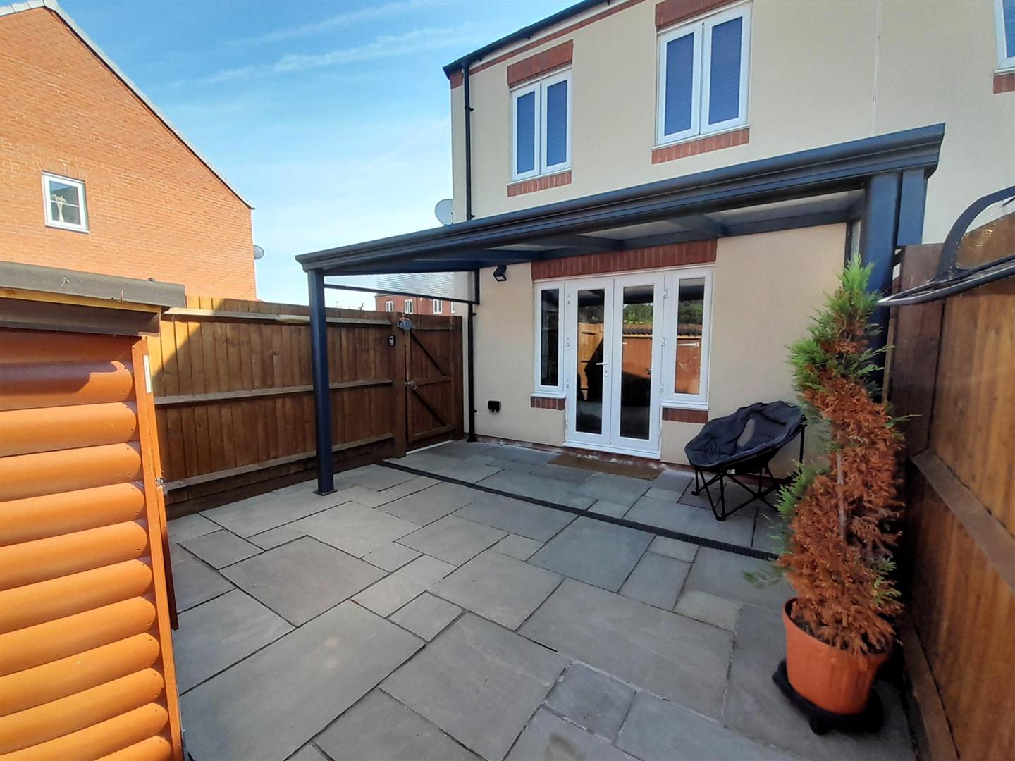 Stryd Bennett, Llanelli, SA15 4DQ